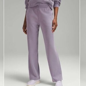 Lululemon Softstreme High-Rise Pant *Full Length
Purple Ash